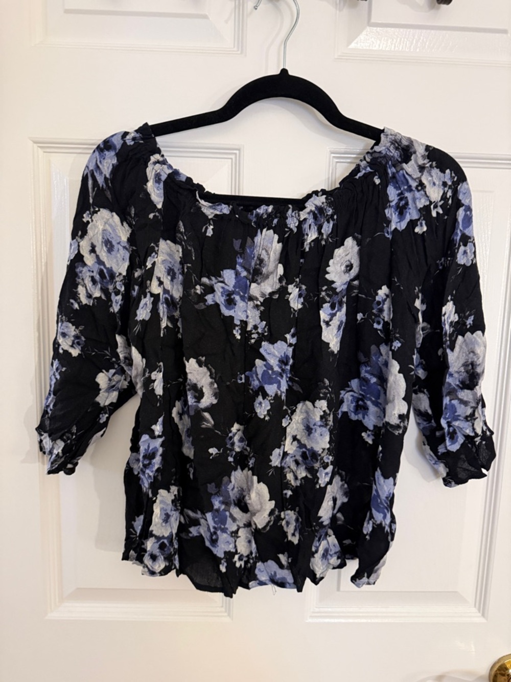 Design Lab Lord & Taylor Black Floral Off-Shoulder Top with Blue & White Flowers
